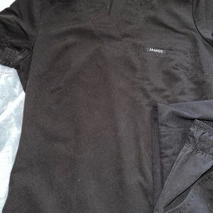 Jaanuu scrub set *top and bottom included*